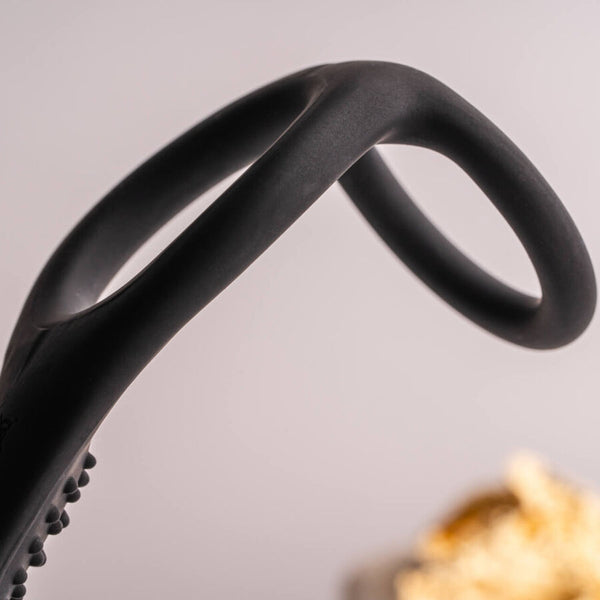ROCKS-OFF - RO-ZEN RRO ANAL PLUG MIT VIBRIERENDEM PENISRING SCHWARZ